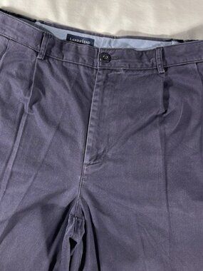 Lands' End mens navy blue rugged double pleated expandable 8.5" shorts - size 36
